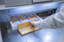 Load image into Gallery viewer, Formax Hydraulic Guillotine Cutter Cut-True 31H