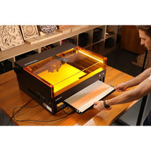 Load image into Gallery viewer, AtomStack R7 Pro Conveyor Feeder